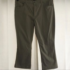 Casuals Roundtree and Yorke Khaki Jeans